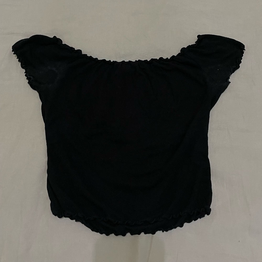 Black ruffled crop top
